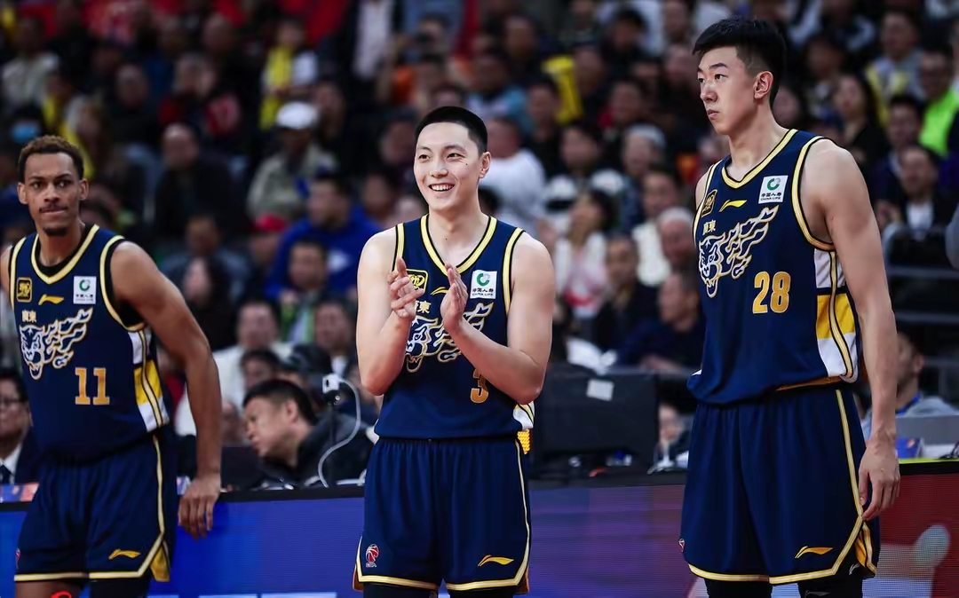 CBA季后赛赛程吃紧，浙江队赛后复出首秀，态度坚定，临场指挥获称赞(nba排名赛程)-电竞竞猜